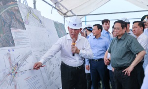Thủ tướng đi thử nghiệm tàu metro Bến Thành - Suối Tiên, thúc đẩy dự án nút giao thông lớn nhất TP. Hồ Chí Minh